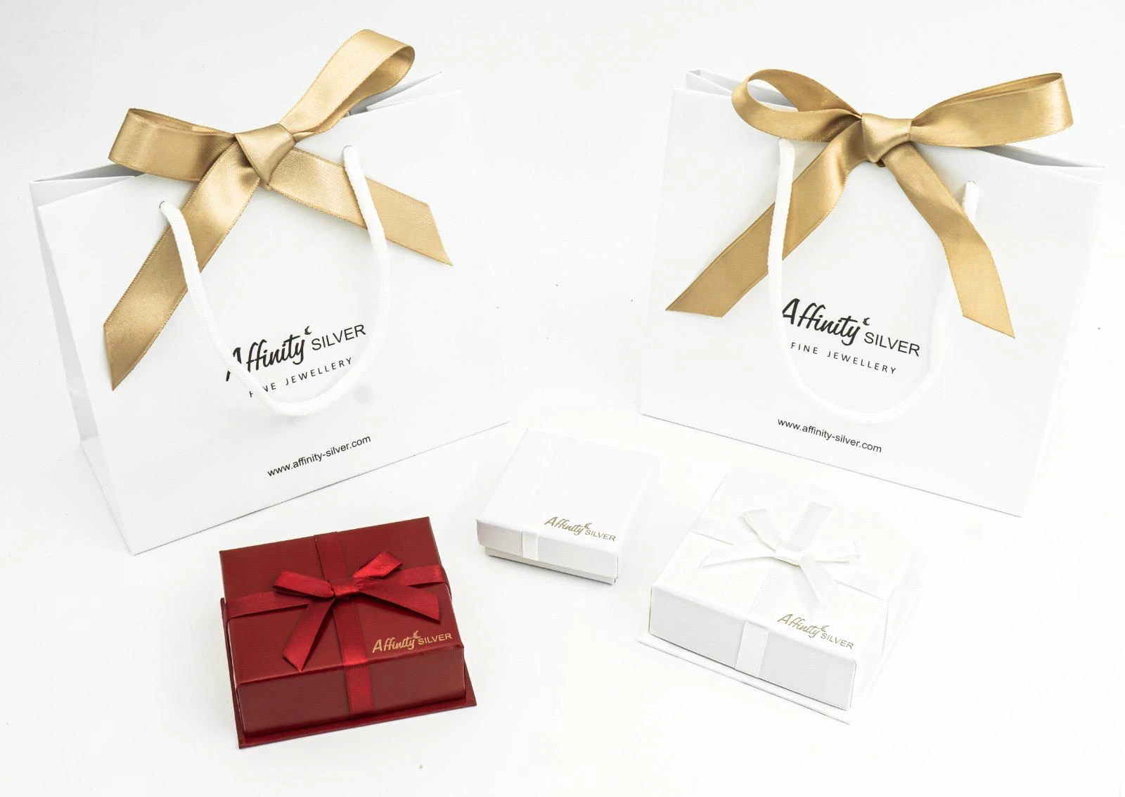 Srebrne naušnice Benita - Slika 3