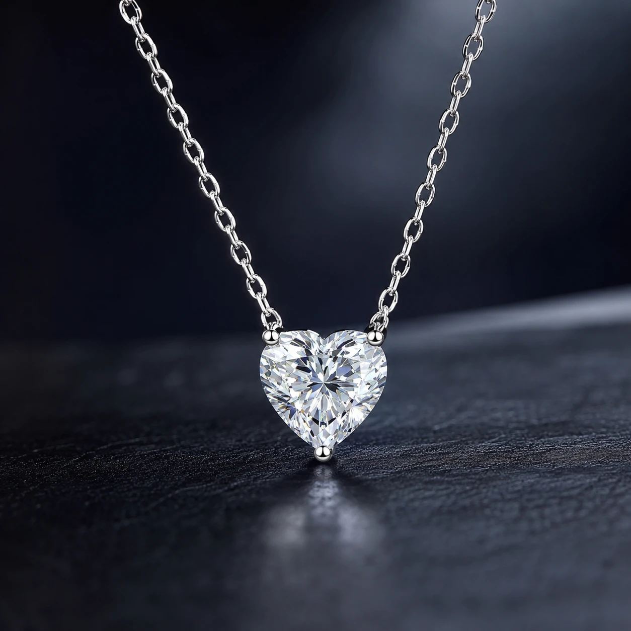 Srebrna ogrlica Crystal Heart - Slika 3